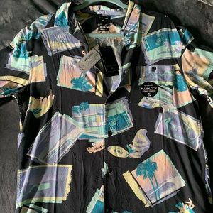 QuickSilver-Fluid Coastal Button up shirt.